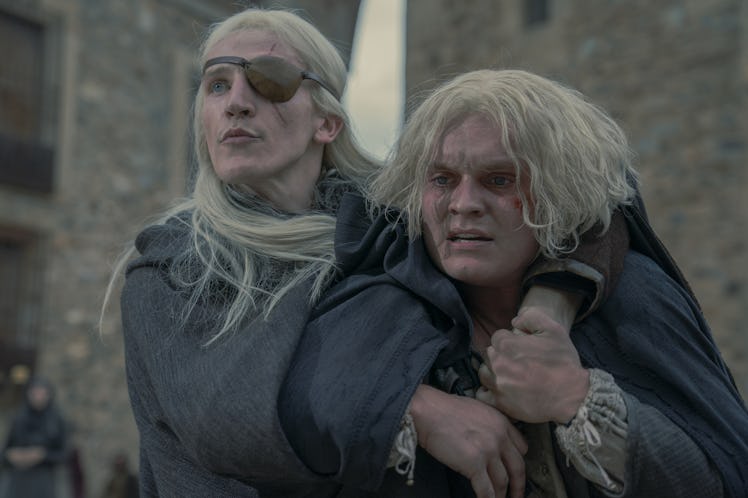 Ewan Mitchell as Aemond Targaryen and Tom Glynn-Carney as Aegon II in House of the Dragon Episode 9