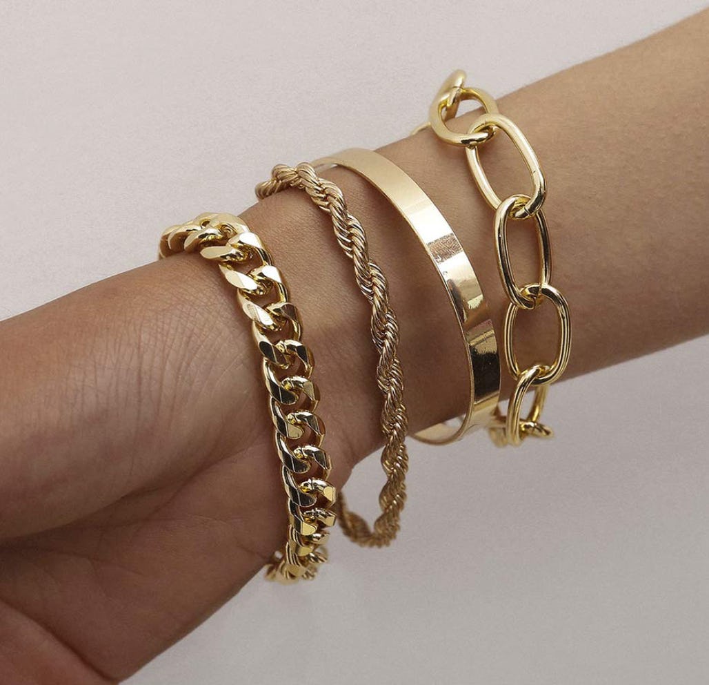 fxmimior Dainty Gold Bracelet Set