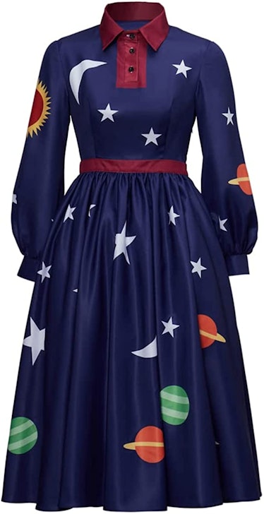 a curly hair halloween costume idea includes dressing up as Ms. Frizzle using the Ms. Frizzle Cospla...