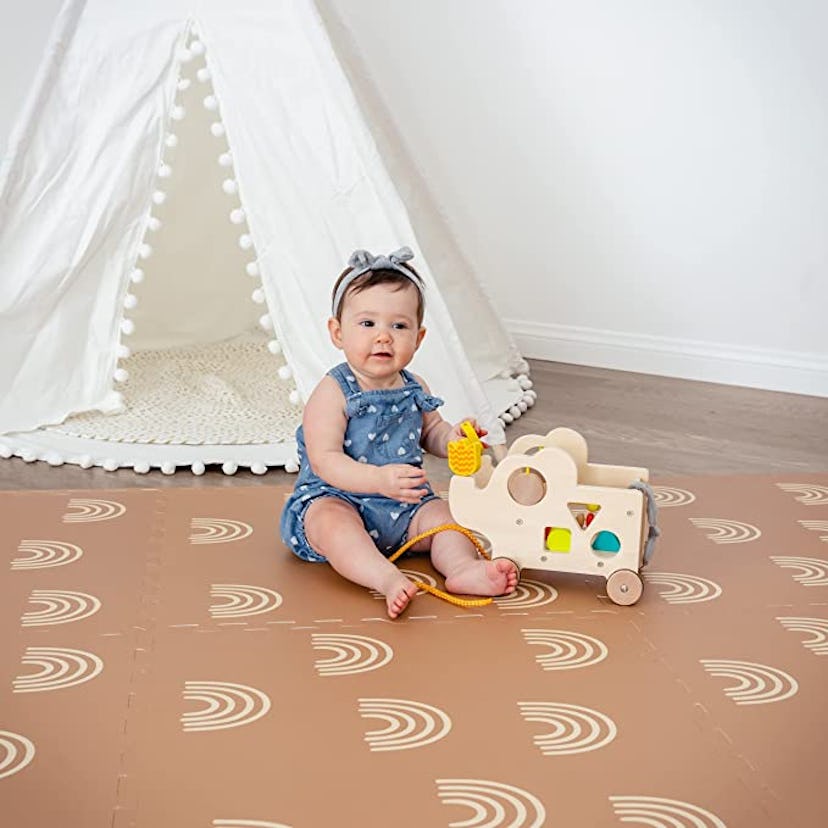 Childlike Behavior Baby Play Mat