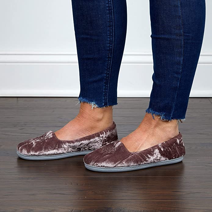 Dearfoams Memory Foam Slippers