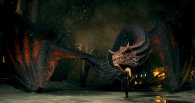 Who would win? Smaug or danys dragon 10 years old : r/gameofthrones