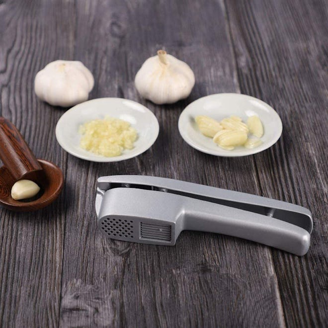 ANERONG Garlic Press and Peeler Set