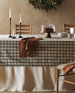 Dining table decorated with Zara Home’s Holiday Collection