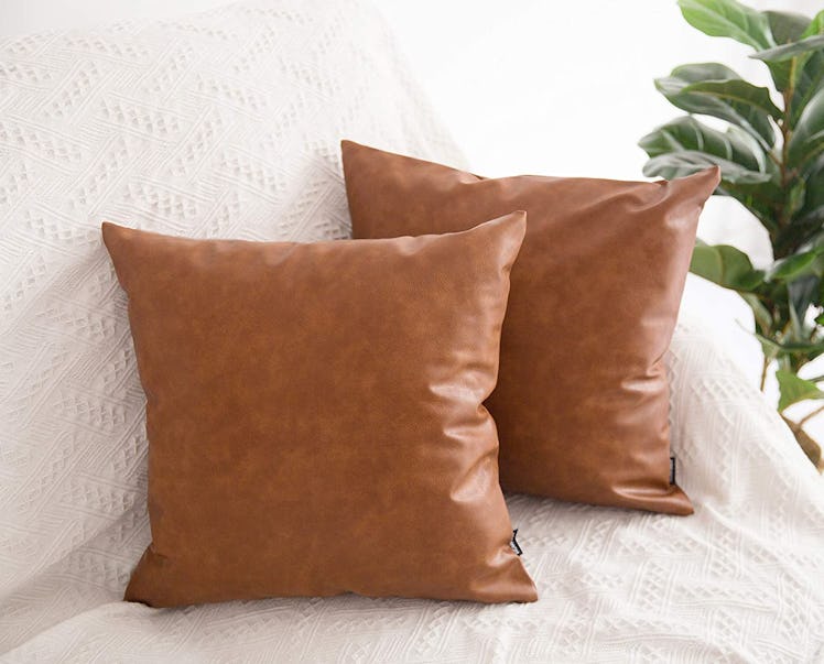 HOMFINER Faux Leather Throw Pillow Covers (2-Pack) 
