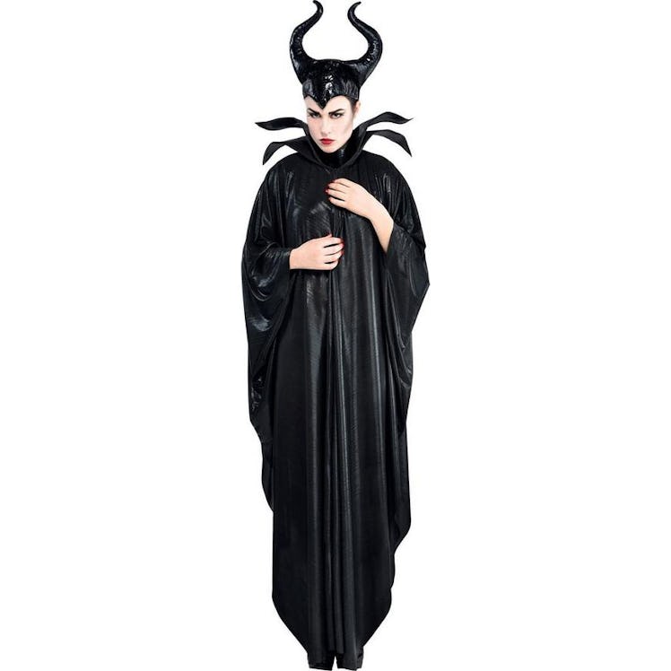 All-black Halloween costumes include this Maleficent Costume