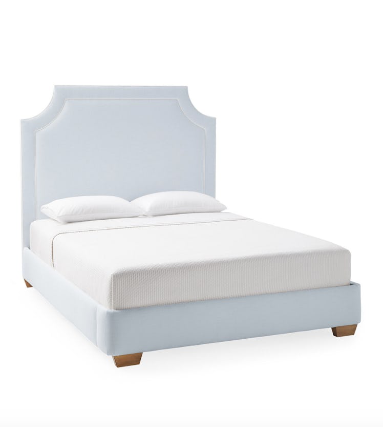 Tall Hyde Bed - Sky Washed Linen with White Piping