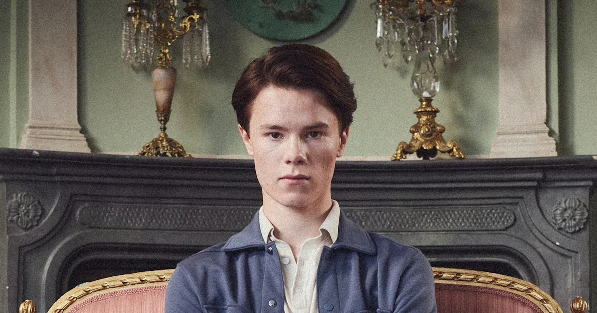 ‘Young Royals’ Star Edvin Ryding Settles Into Nobility for Season 2