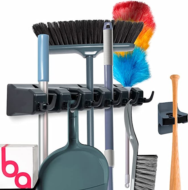 Berry Ave Broom Holder