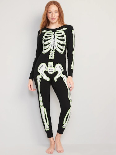 All-black Halloween costumes include these skeleton pajamas from Old Navy
