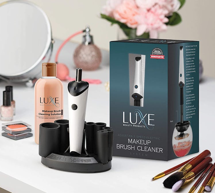 Luxe Makeup Brush Cleaner