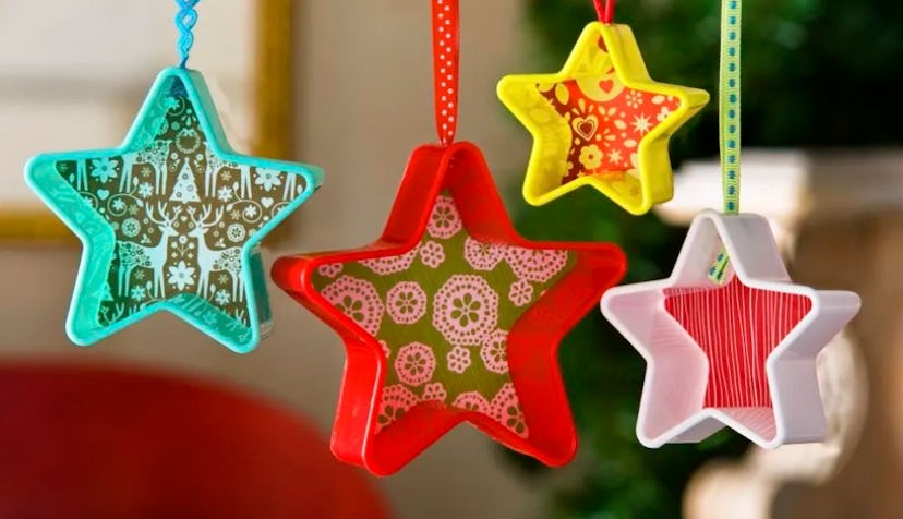 These cookie cutter ornaments are a great DIY ornament for kids to make.