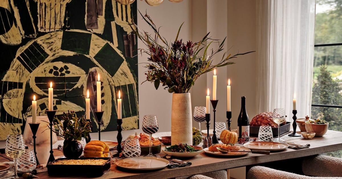 How To Host A Big Party In A Small Space (Yes It #39 s Possible) How To Host A Big Party In A Small Space (Yes It #39 s Possible)