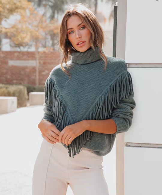 Vici's soft fringe annie knit sweater is a cute and comfortable thanksgiving outfit idea
