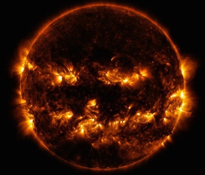 2014 photo of the sun smiling