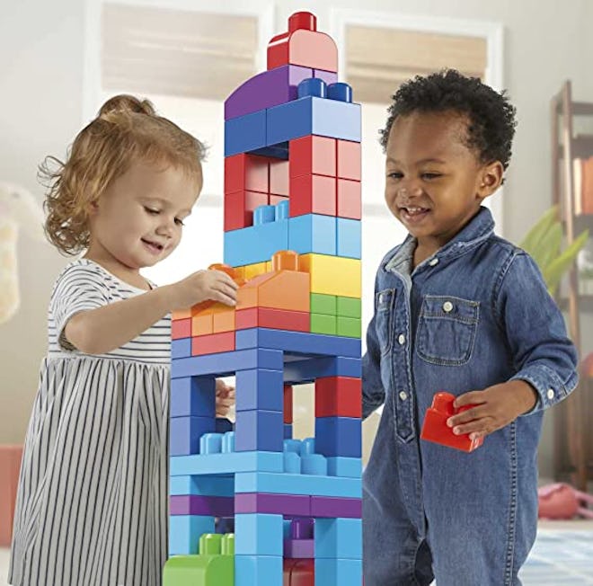 These MEGA BLOKS Big Building Bag are some of the best building toys for kids.