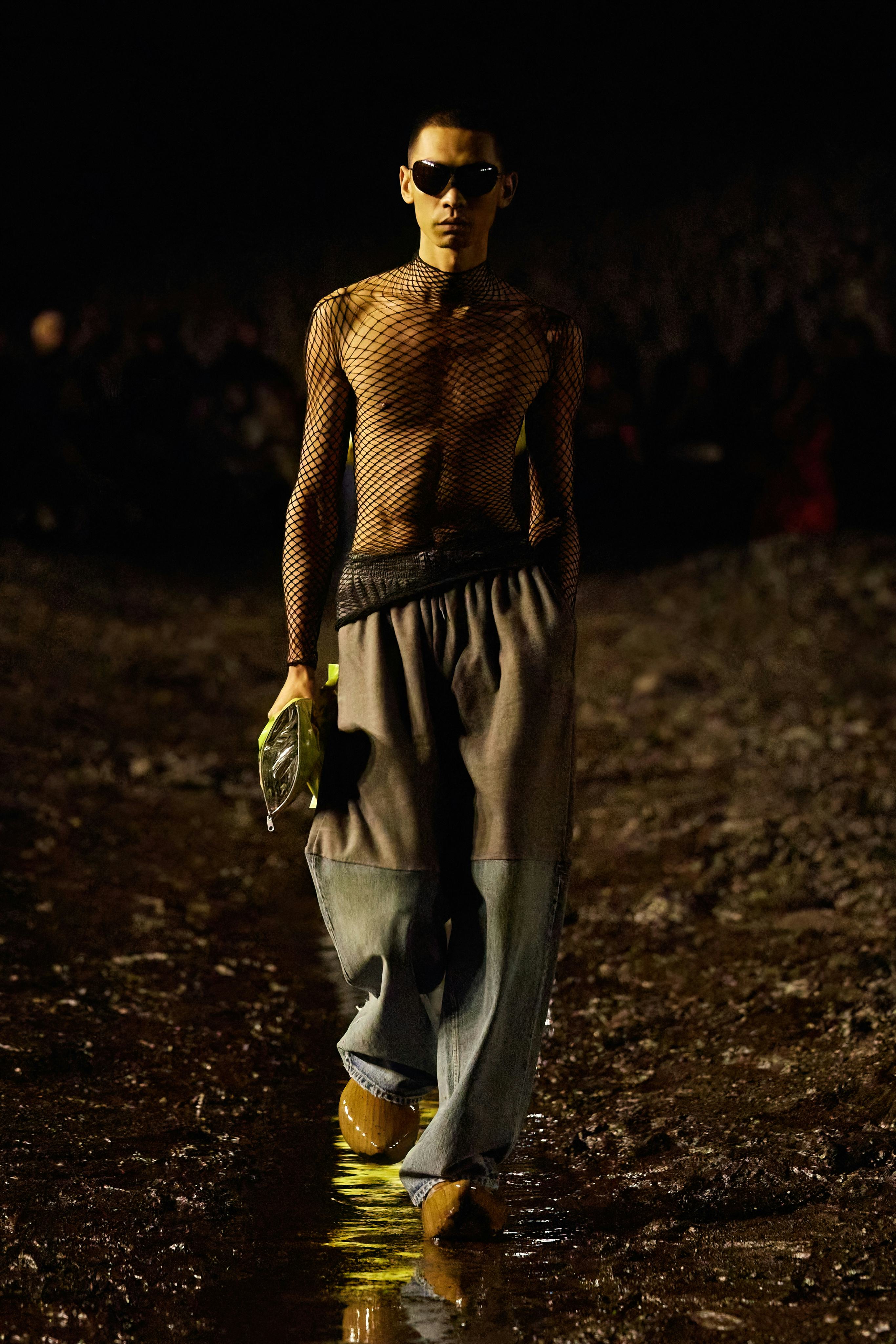 a look from Balenciaga spring 2023