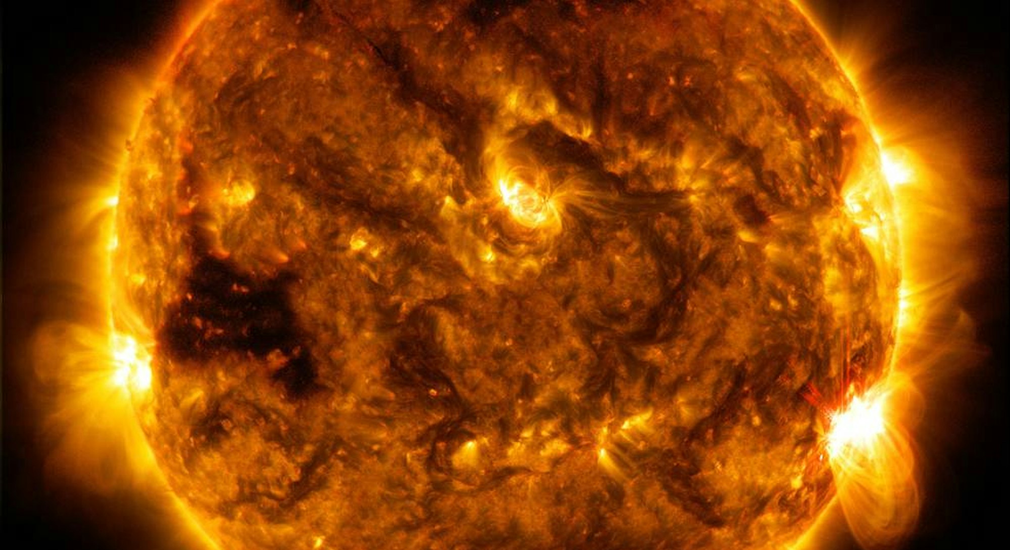 Sun emitting solar flare