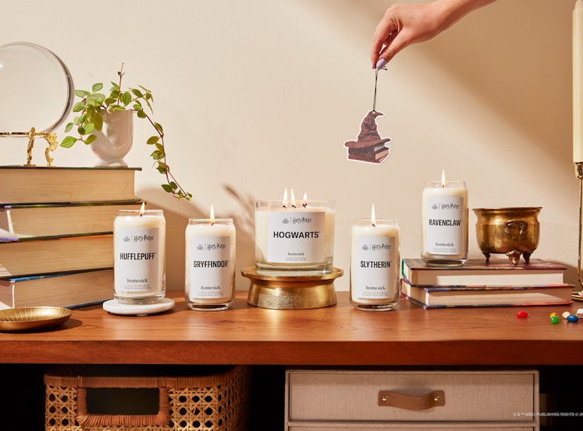 Homesicks' 'Harry Potter' candle collection include Hogwarts house candles. 