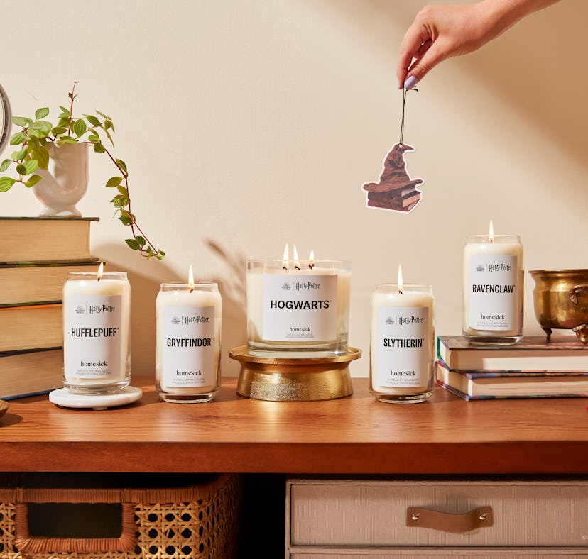 Homesicks' 'Harry Potter' candle collection include Hogwarts house candles.