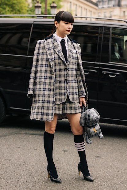 Paris Fashion Week Spring/Summer 2023 Street Style Is So Simple & Chic