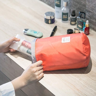 EUOW Travel Cosmetic Barrel Bag