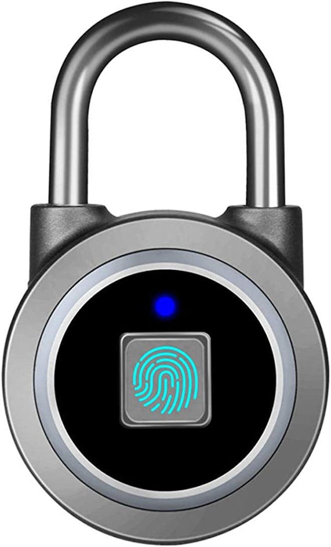 With a hardened steel shackle and the option to unlock it with your fingerprint or app, the MEGAFIES...