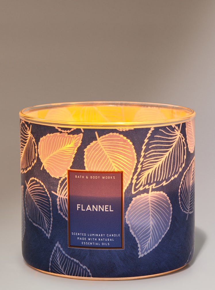 The Bath & Body Works fall 2022 candle sale includes the Flannel candle.