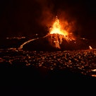 Kīlauea的熔岩已经流动了一年多，没有放缓的迹象。
