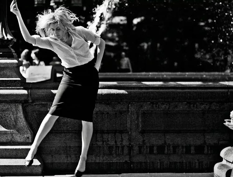 A still from Frances Ha, Greta Gerwig dancing 