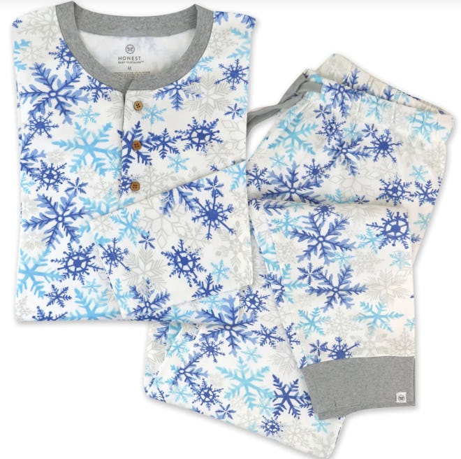 These Holiday Family Matching Pajamas For Men In Falling Snowflakes are some of the best holiday paj...