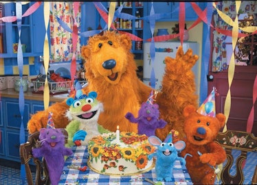 A scene from the millennial-favorite children's show Bear in the Big Blue House