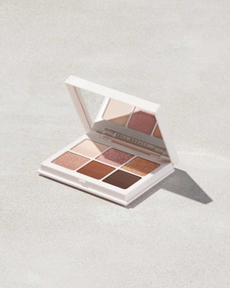 Fenty Beauty eyeshadow palette