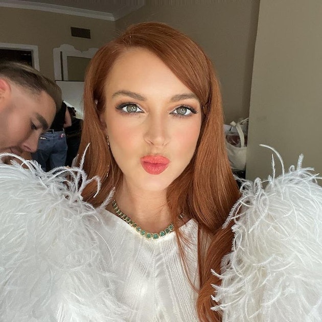 Lindsay Lohan’s Bronze Smoky Eye Should Be In Everyone’s Makeup Arsenal