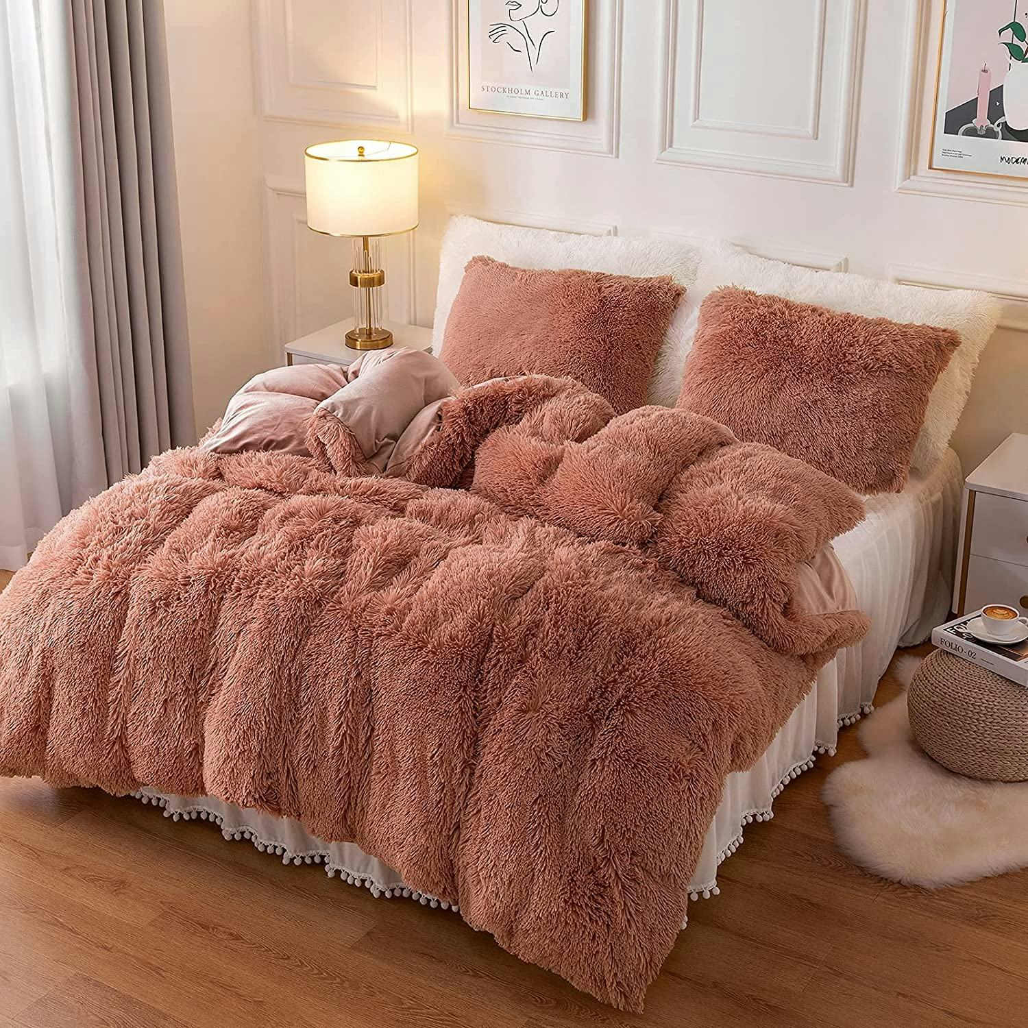 The 6 Best Faux Fur Comforters