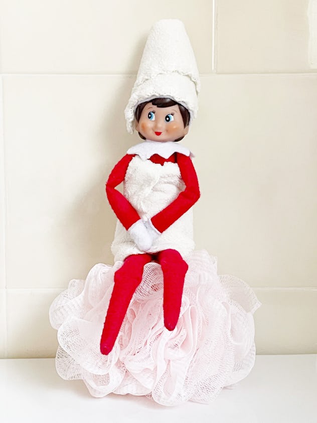 elf on the shelf bathroom ideas