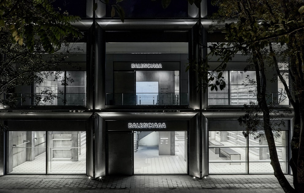 Balenciaga's pink pop-up store looks like it was designed for instagramming  - Domus