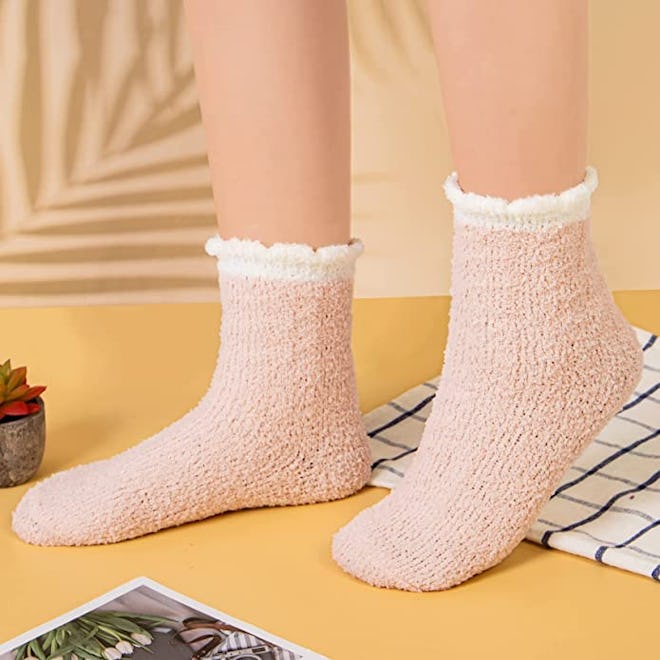 YSense Fuzzy Slipper Socks (6-Pack)
