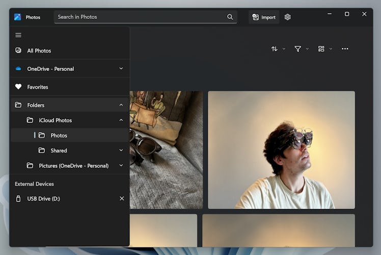 The iCloud Photos tab in the Photos app for Windows 11.