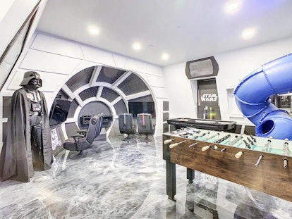 This Disney-themed Airbnb is close to Disney World.