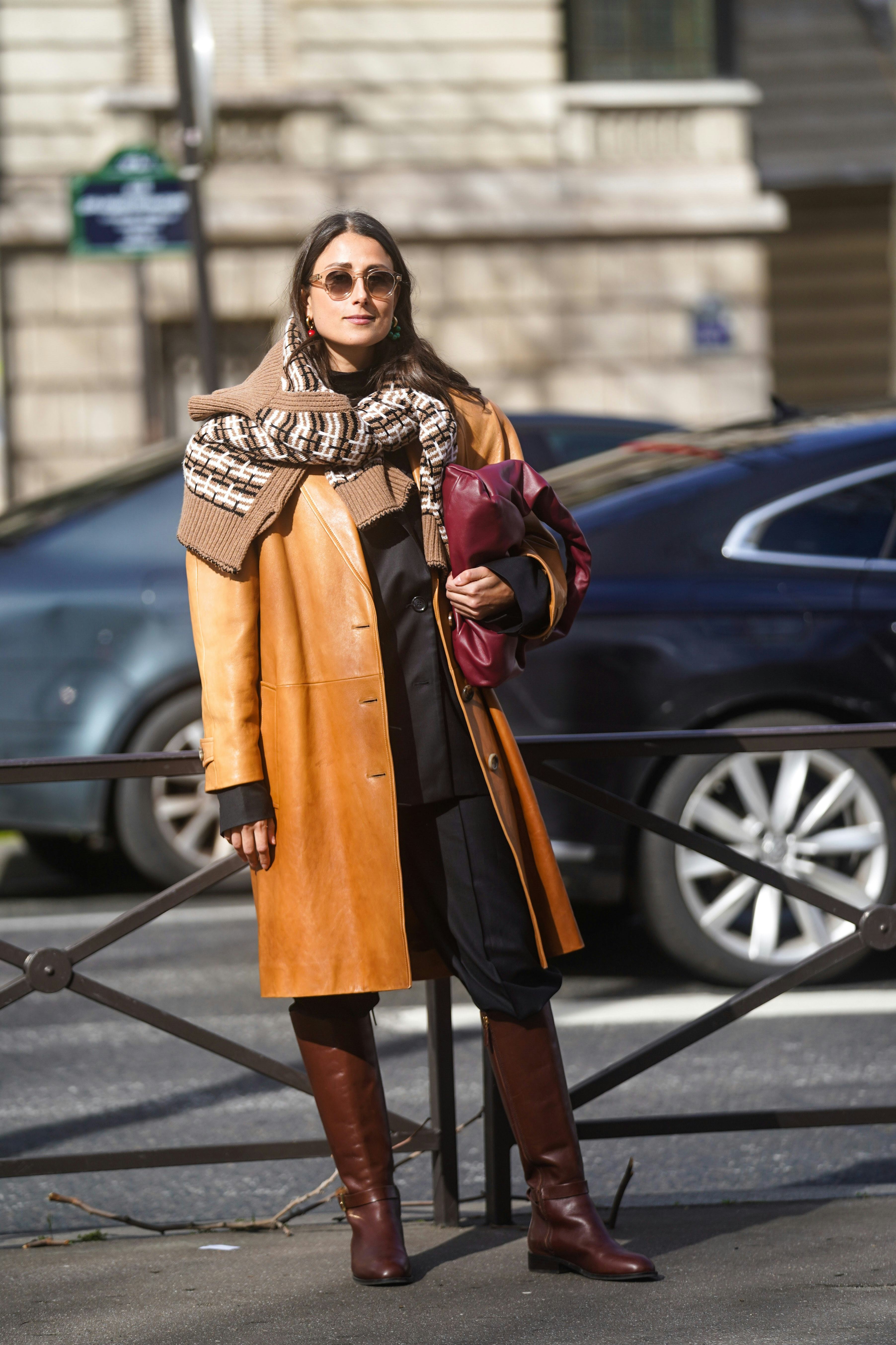 sweater-over-shoulder outfit
