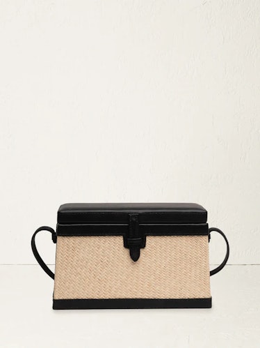 The Square Trunk In Nappa And Woven Fique