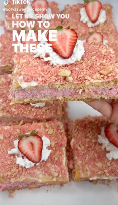 How To Make The Strawberry Churro Cheesecake Bar Recipe From TikTok 