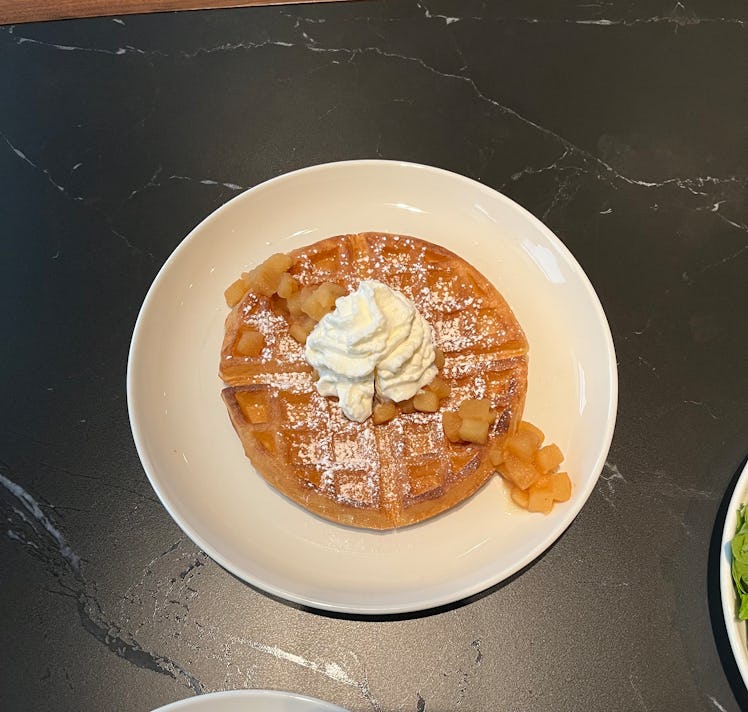 Check out this review of the Princi Sourdough Waffle at the Starbucks Reserve in the Empire State Bu...