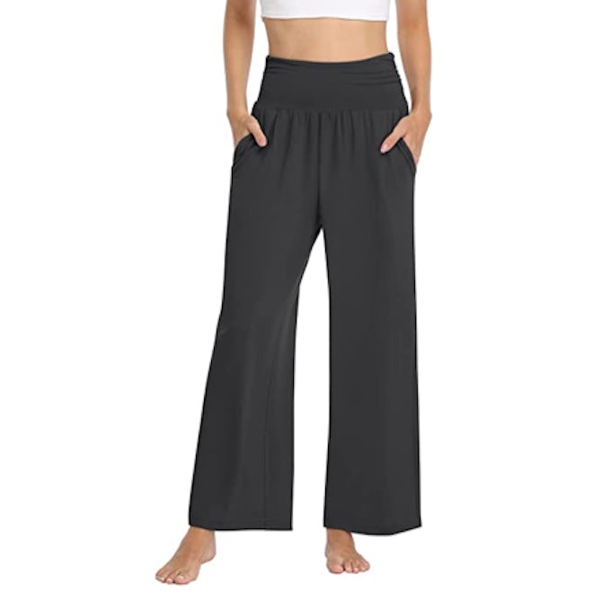 These flowy pants offer just the right amount of comfort and stretch.