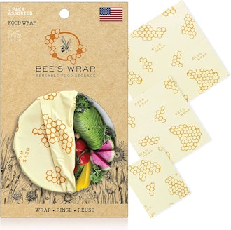 These reusable beeswax food wraps are an eco-friendly option to cover your Pyrex containers.