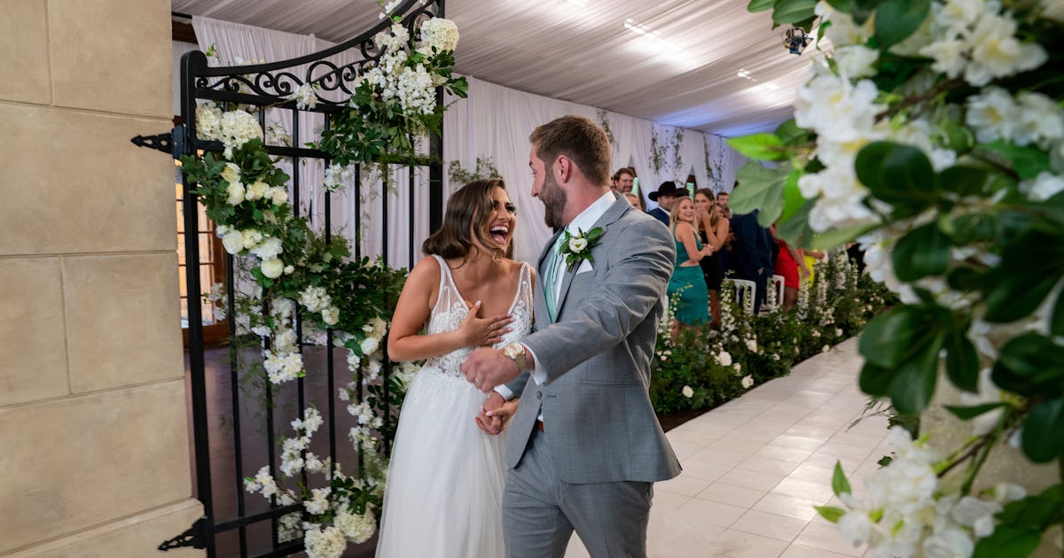 These 'Love Is Blind' Season 3 Wedding Photos Are Sweet