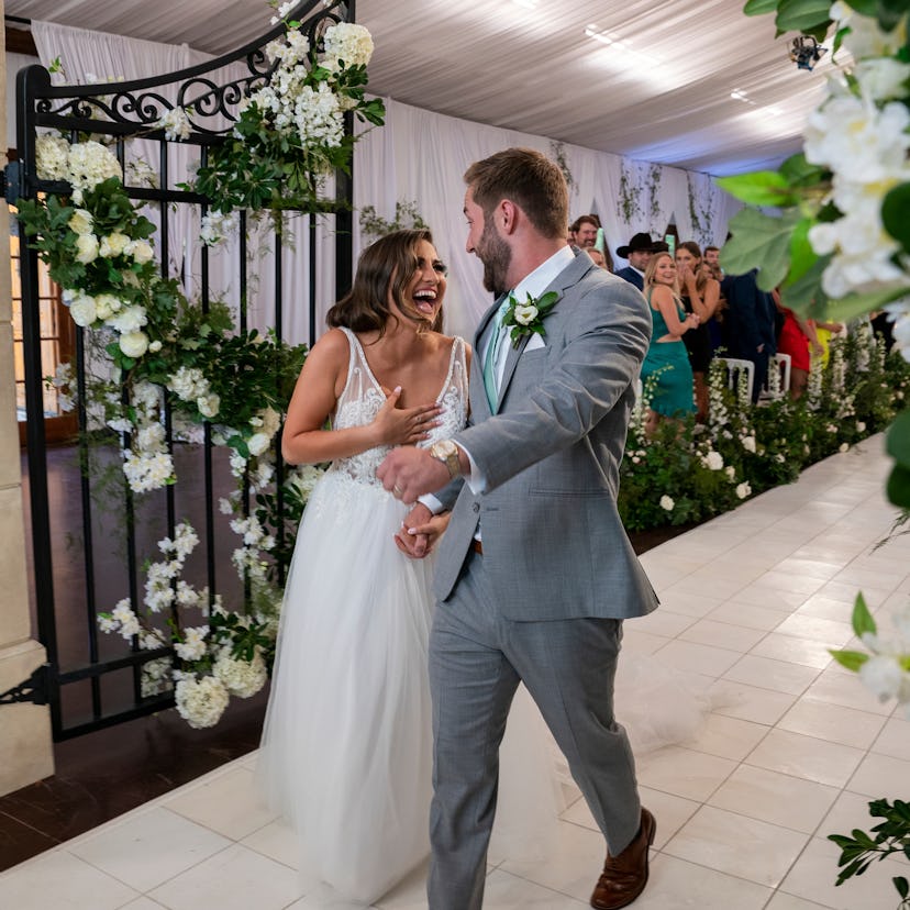 These 'Love Is Blind' Season 3 wedding photos are sweet.