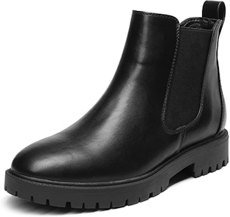 These on-trend Chelsea boots for plantar fasciitis are stylish and comfortable.