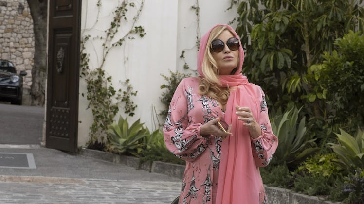 Jennifer Coolidge's zodiac sign doesn't match that of her 'White Lotus' character, Tanya McQuoid.